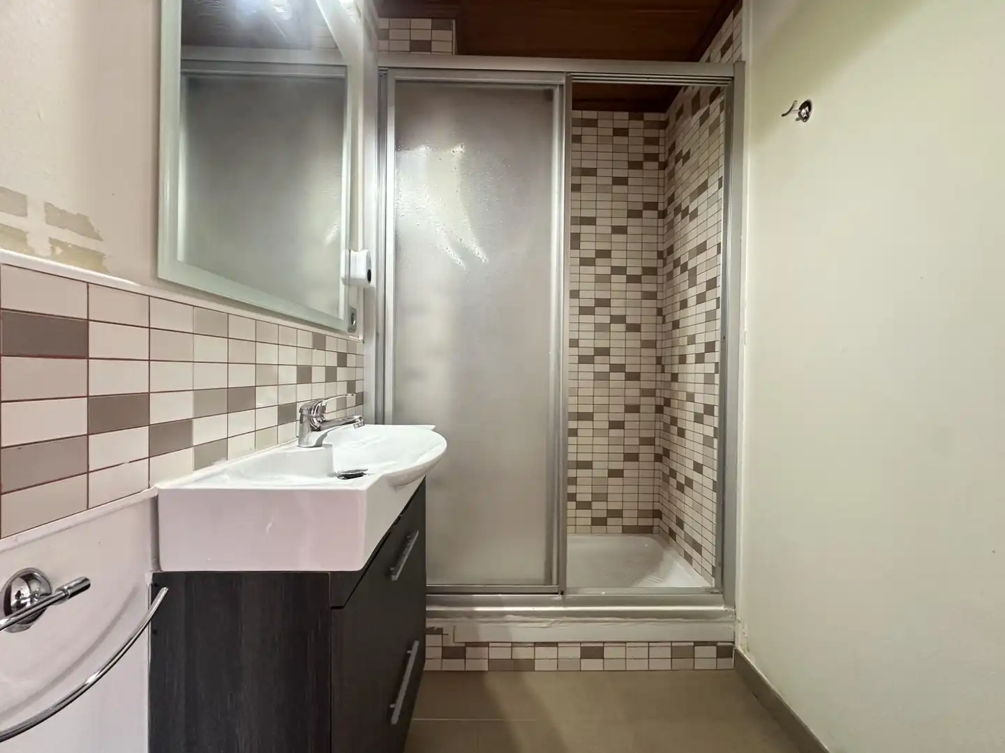 Baño de Piso en venta en Terrassa con Calefacción, Balcón y Alarma