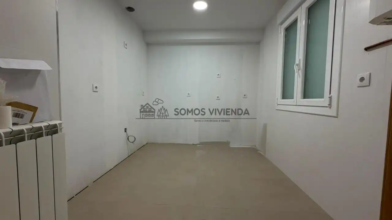 Piso en venta en Ourense Capital  con Calefacción