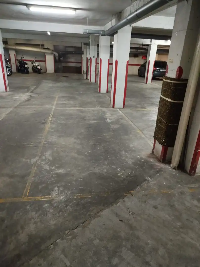 Einzelparkplatz mit Aufzug zum Verkauf in Carrer d'Enguera, imagen 7
