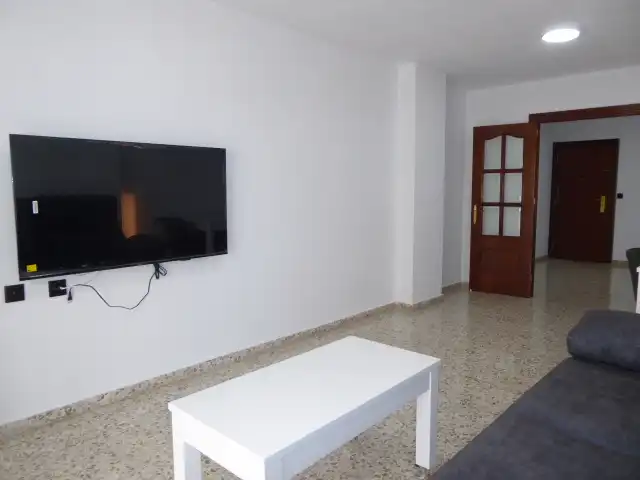 Pis de lloguer a Calle Eduardo de Palacios, 14, Los Guindos - Parque Mediterráneo - Santa Paula