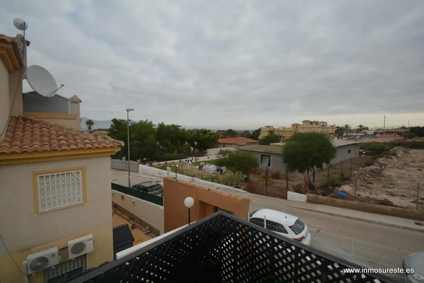 Exterior view of Houses for sale in Cox  with Air Conditioner, Terrace and Furnished