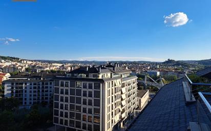 Vista exterior de Pis en venda en Ourense Capital  amb Aire condicionat, Terrassa i Balcó