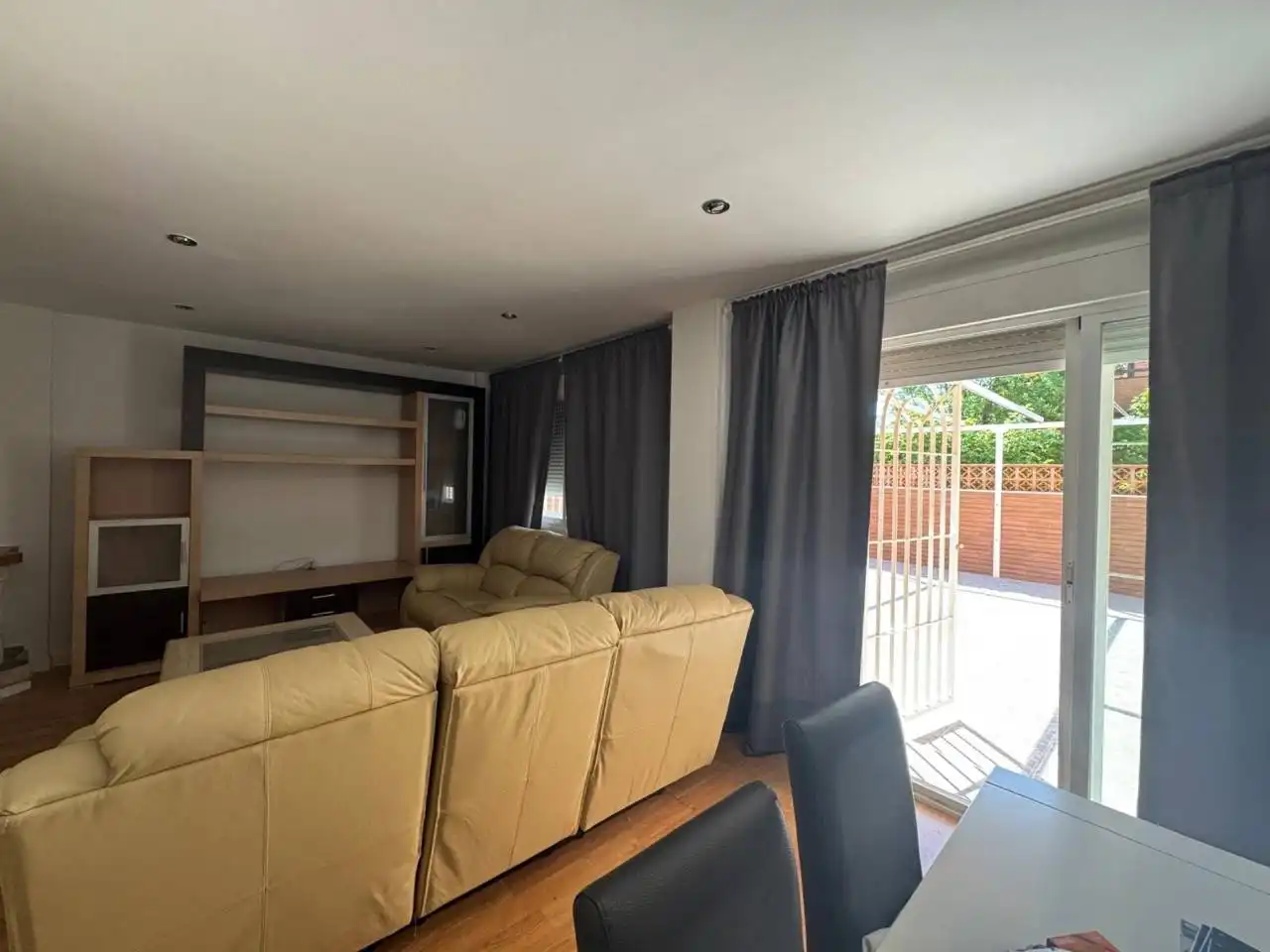 Living room of Houses for rent in Alcalá de Henares  with Air Conditioner, Heating and Private garden