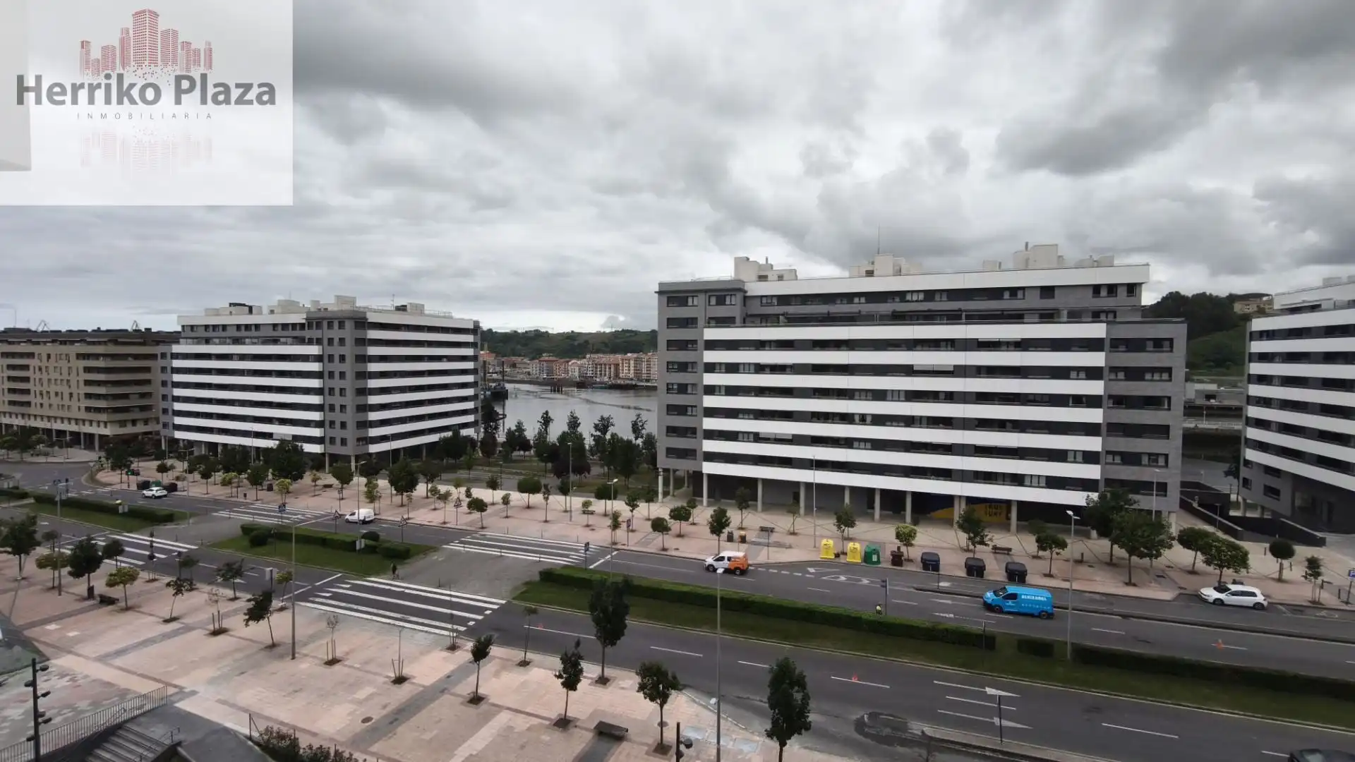 Vista exterior de Pis en venda en Barakaldo  amb Calefacció i Traster
