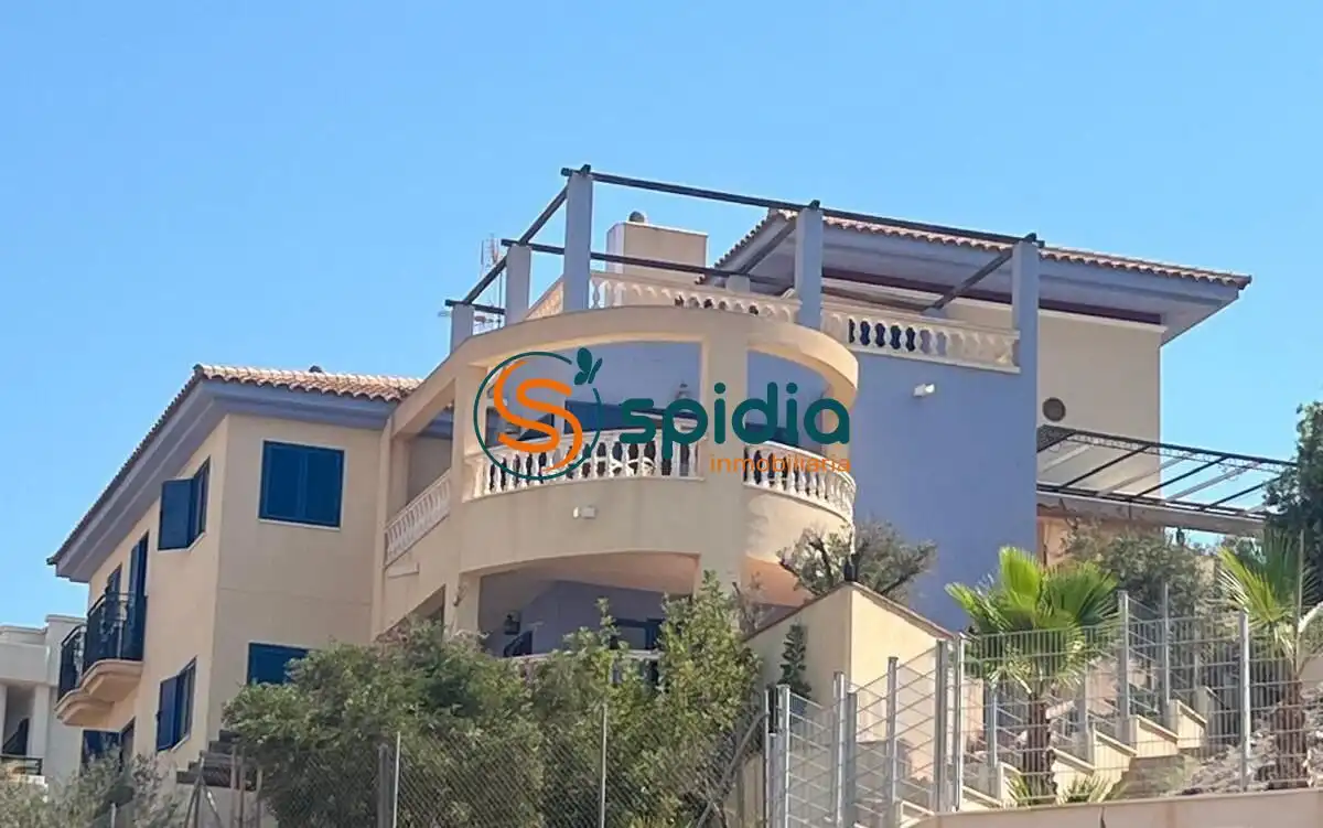 Vista exterior de Edificio en venta en Águilas