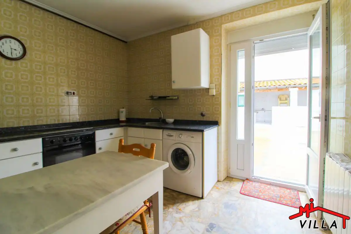 Cocina de Casa o chalet en venta en Laredo con Calefacción, Terraza y Amueblado