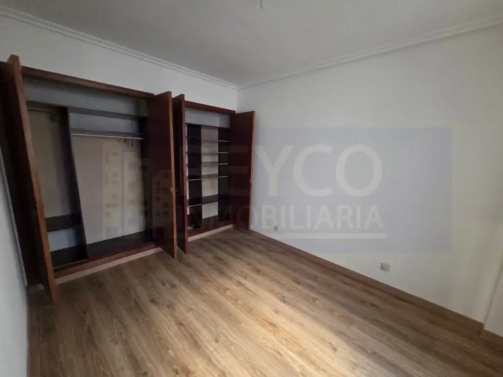 Piso con ascensor en venta en Avenida Perez Galdos, imagen 19