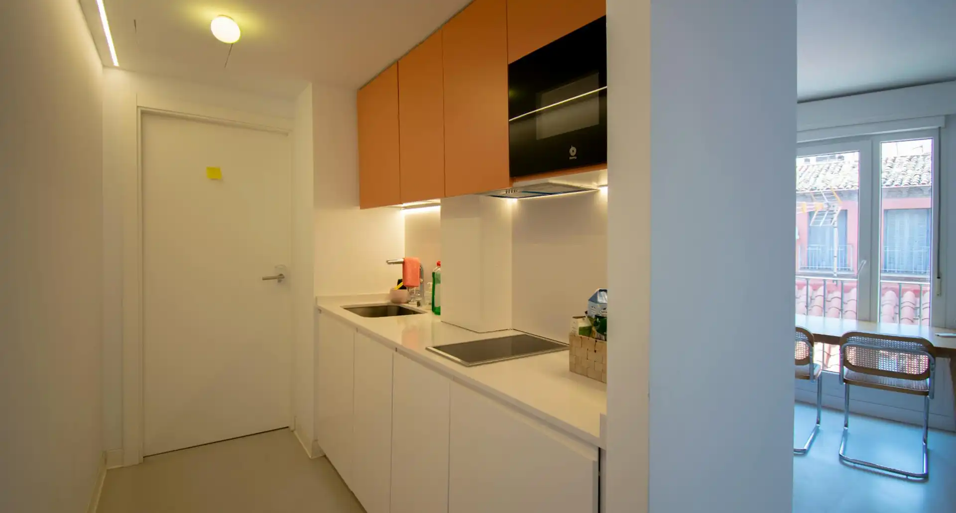 Kitchen of Flat for share in Madrid  with Air Conditioner, Heating and Furnished