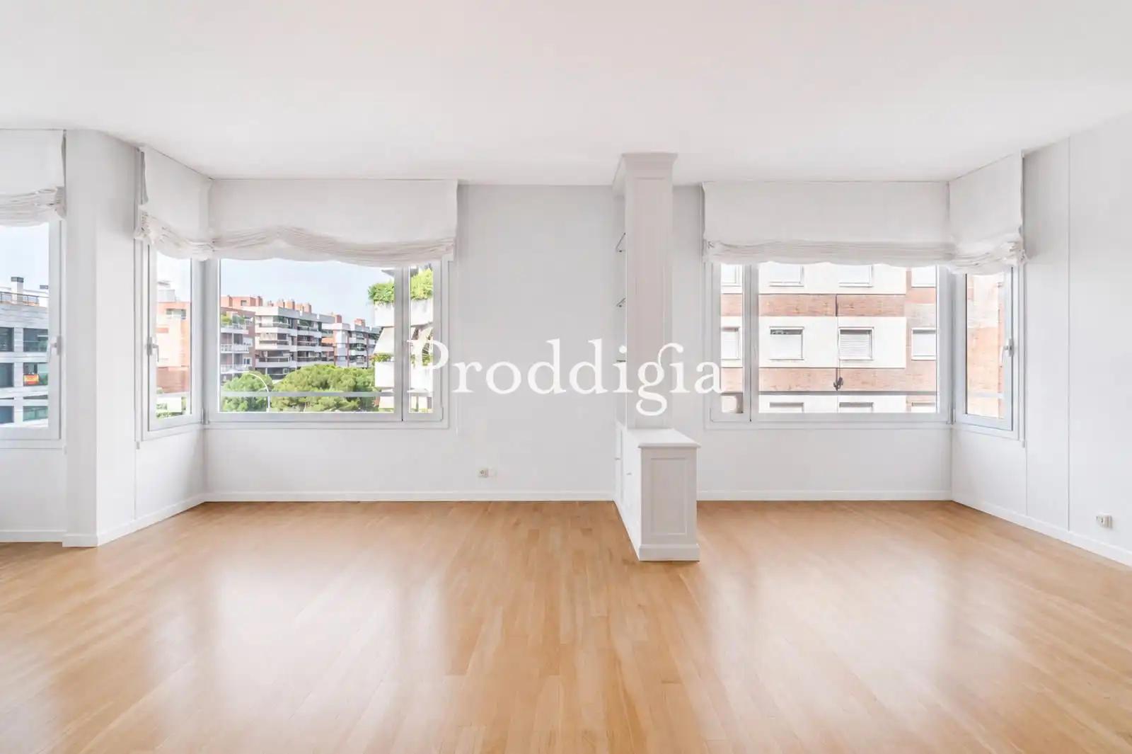 Flat for rent in Via Augusta, Sant Gervasi- Galvany