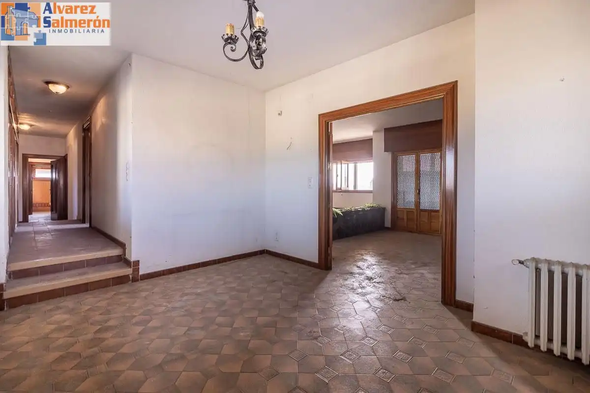 Casa rústica amb piscina en venda a Santa Fe, imagen 7