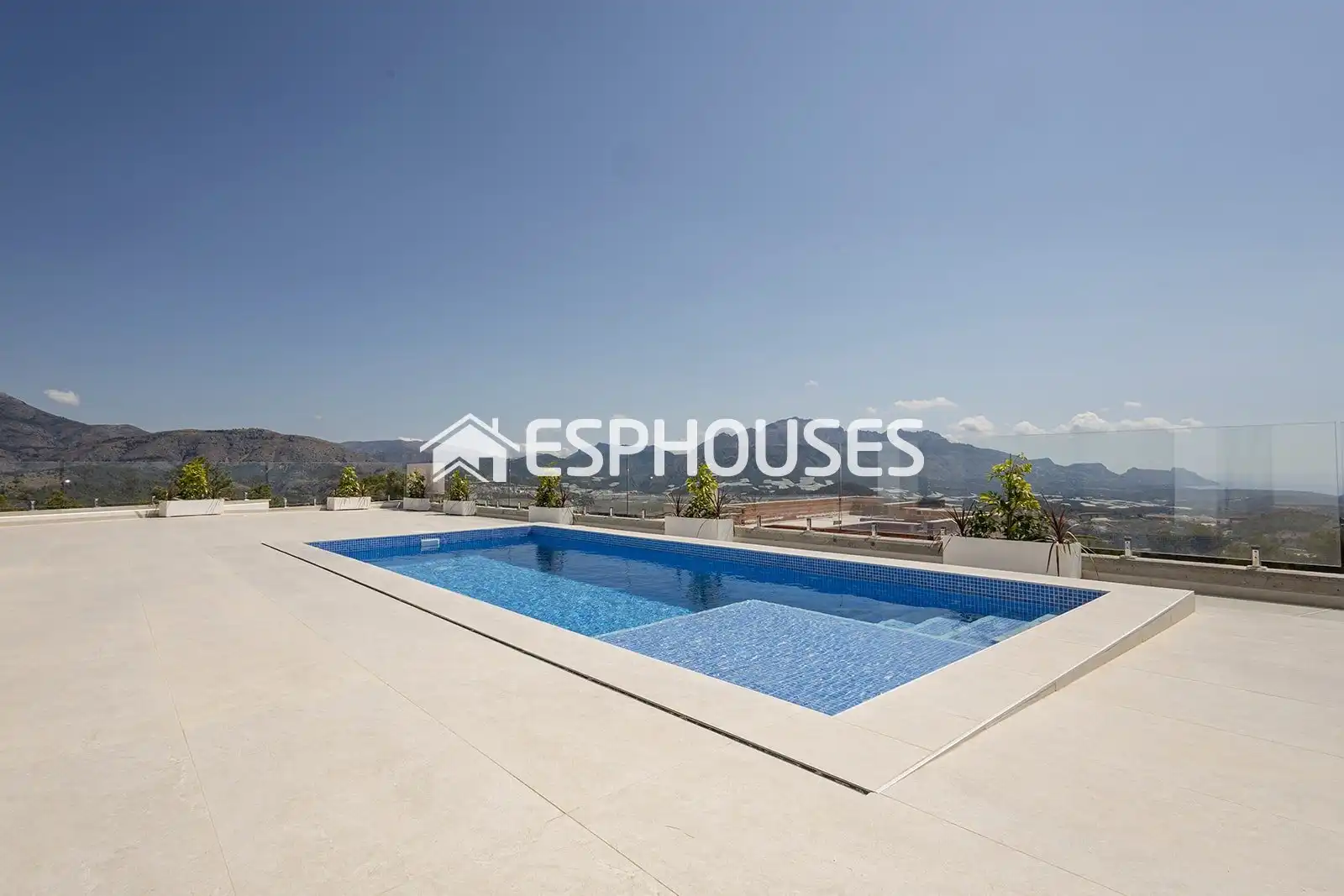 Detached house with terrace for sale in Casco urbano, imagen 2