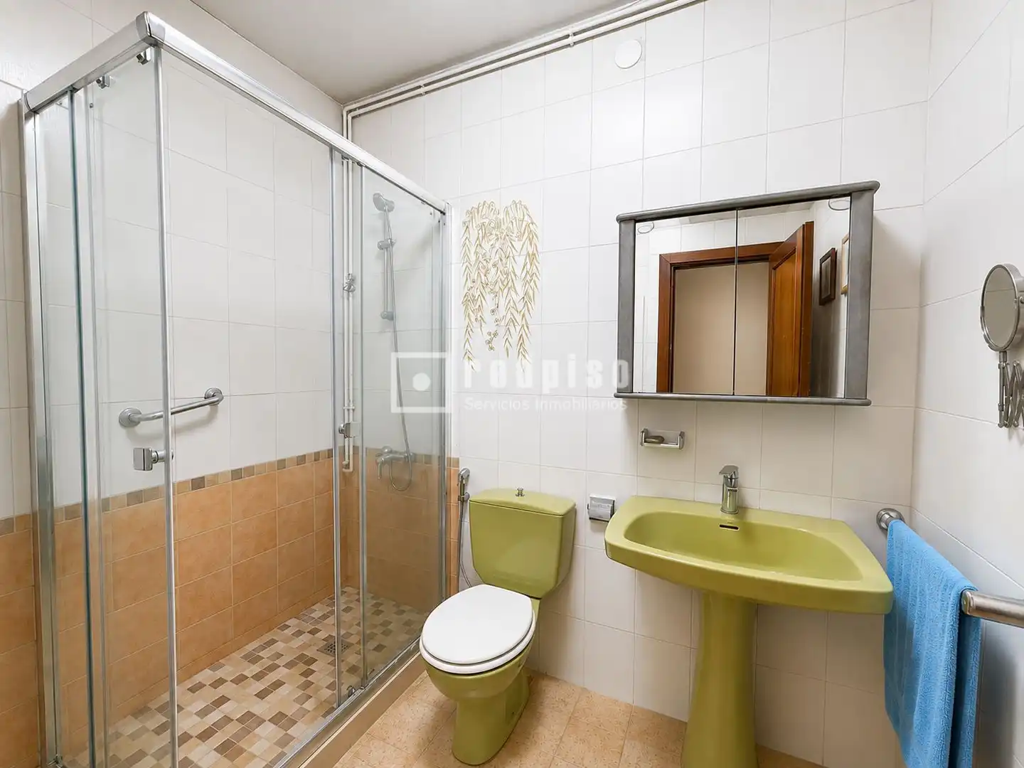 Bany de Edifici en venda en Badalona