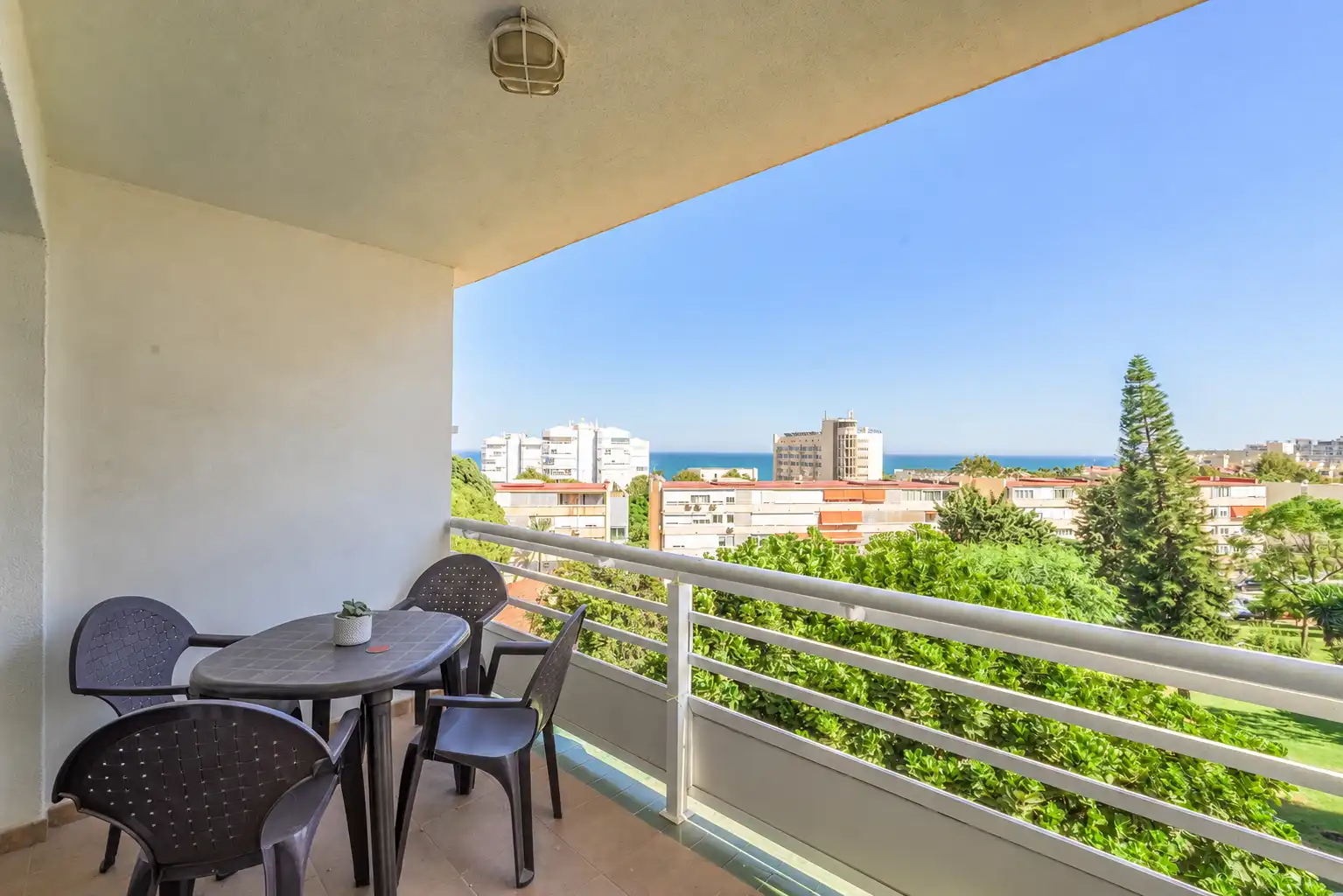 Terraza de Apartamento en venta en Torremolinos con Terraza y Amueblado