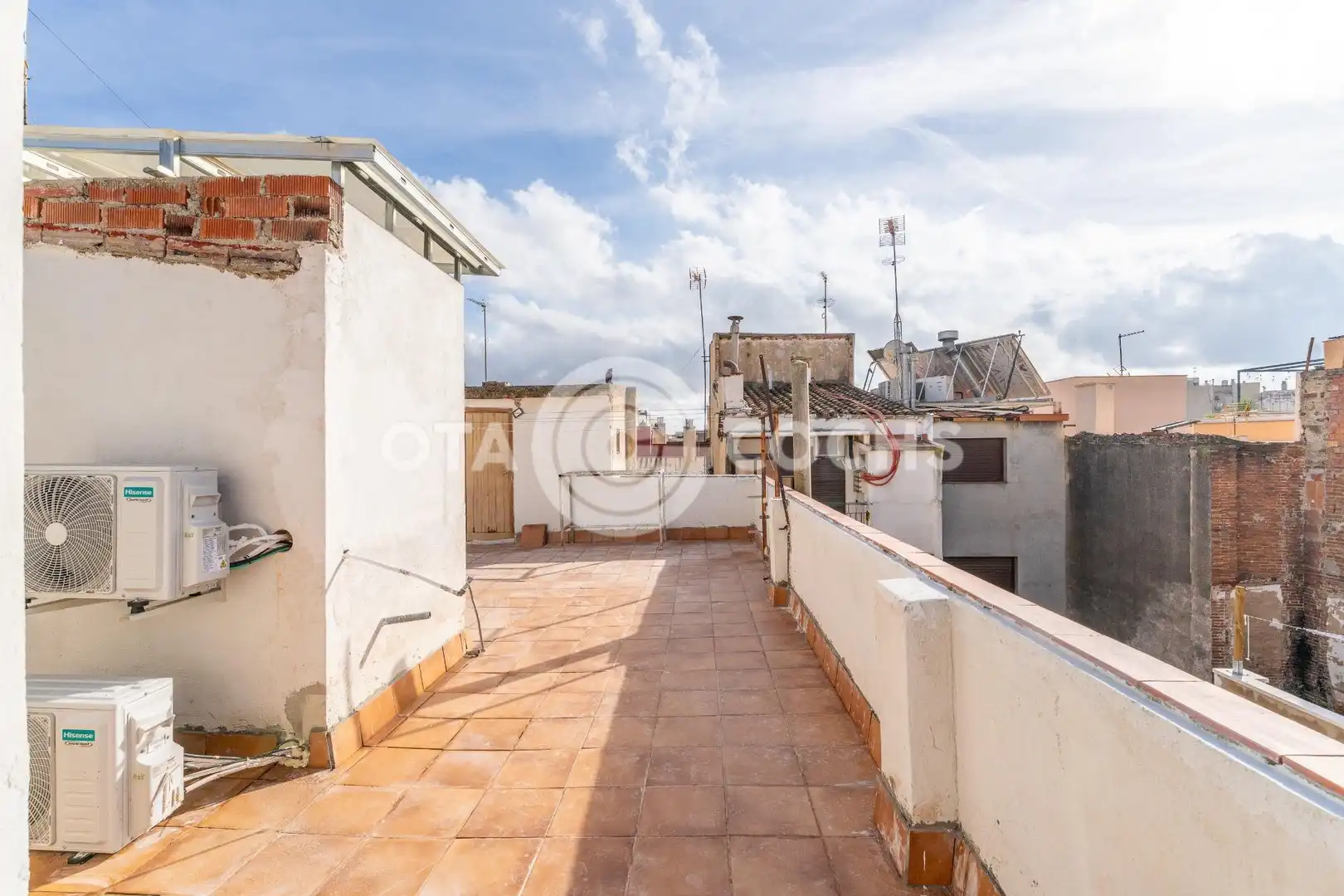 Vista exterior de Edifici en venda en Reus