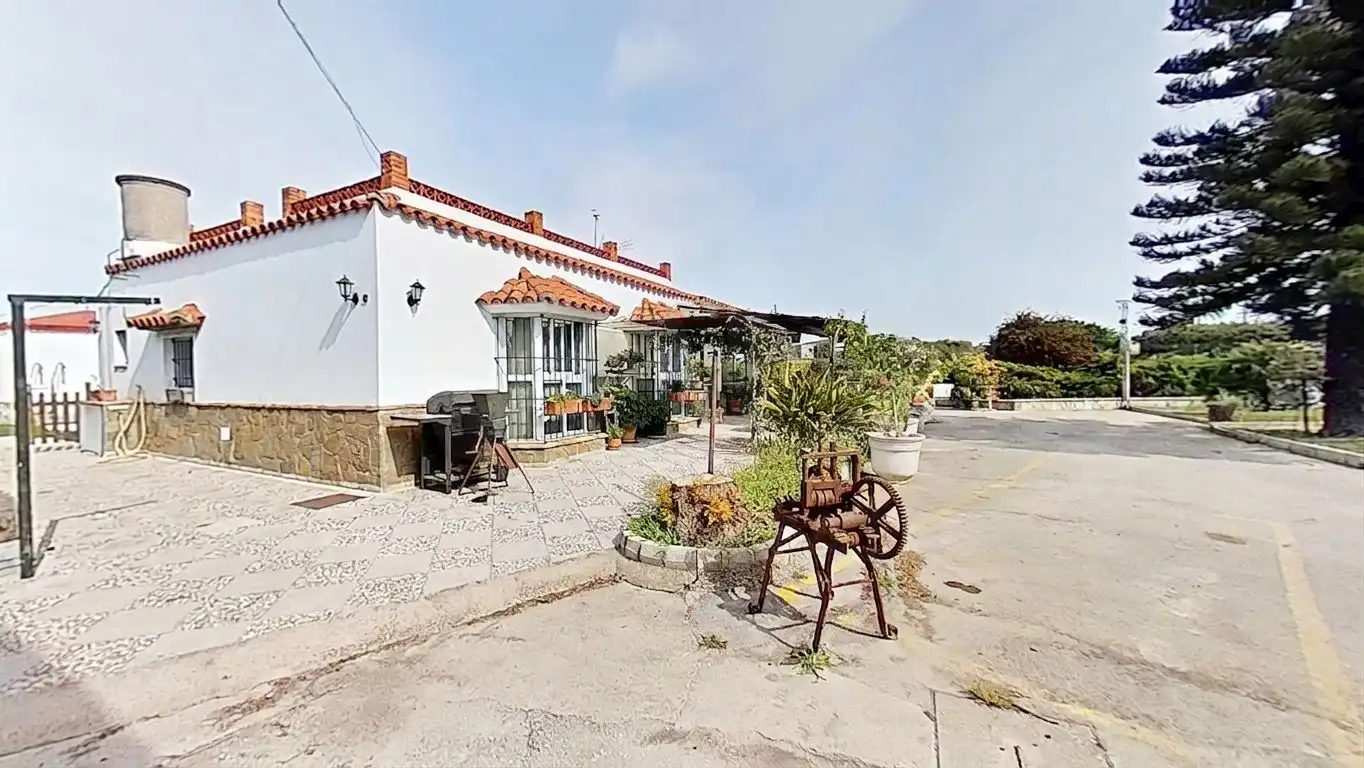 Casa amb piscina en venda a El Juncal - Vallealto, imagen 2
