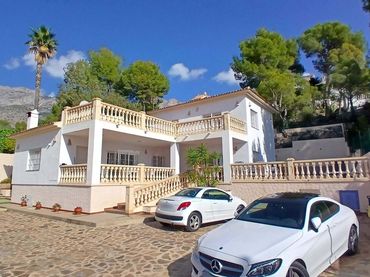 Casa con piscina in vendita a Carrer La Palera