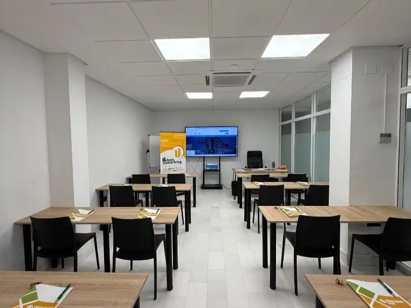Oficina de alquiler en Écija con Aire acondicionado