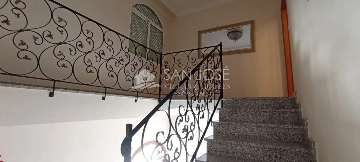 Casa o chalet en venta en Crevillent con Aire acondicionado, Calefacción y Jardín privado