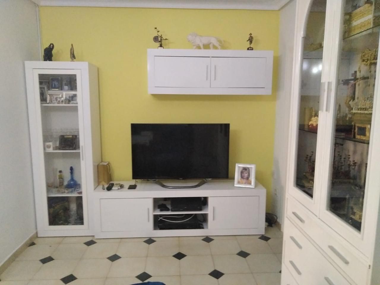 Sala d'estar de Pis de lloguer en  Sevilla Capital amb Aire condicionat, Terrassa i Moblat