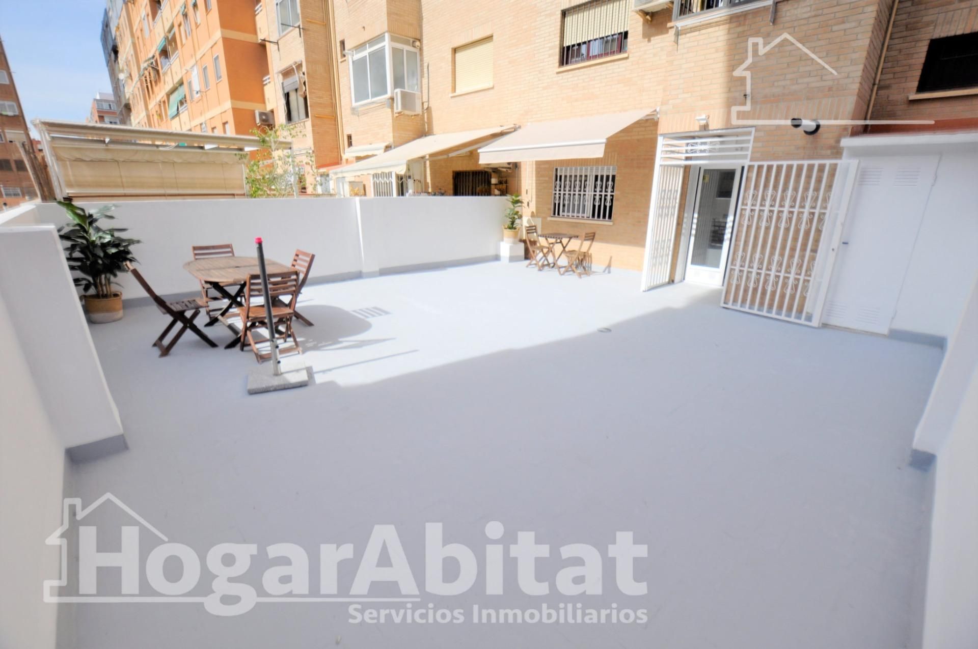 Terrassa de Pis en venda en  Valencia Capital amb Aire condicionat, Calefacció i Terrassa