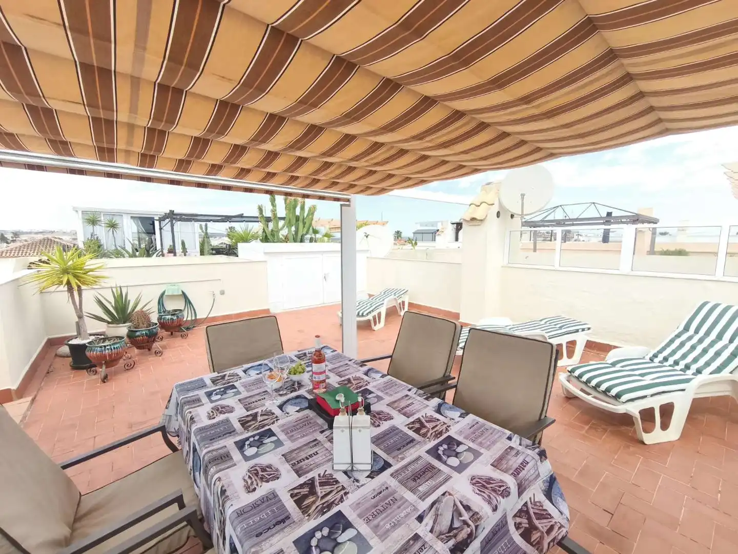 Terrassa de Apartament en venda en Orihuela amb Aire condicionat, Moblat i Internet