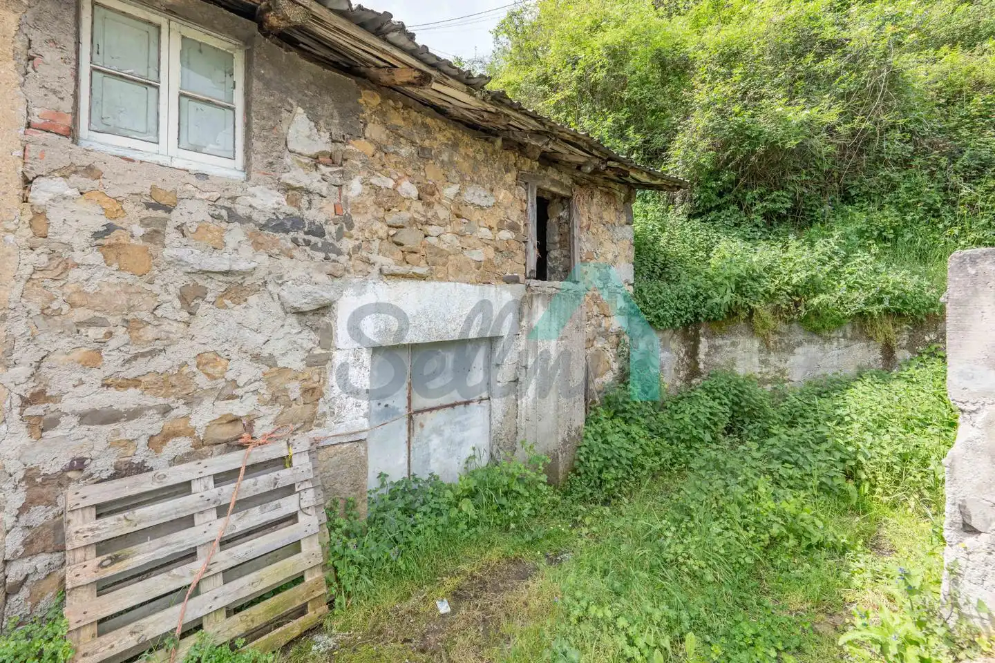 Exterior view of Houses for sale in Lena  with Balcony