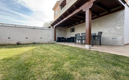 Terrassa de Casa adosada en venda en Cabanillas del Campo amb Calefacció, Jardí privat i Terrassa