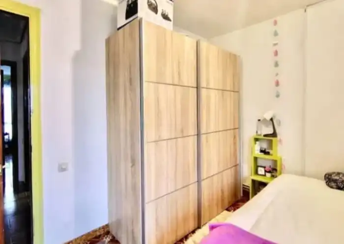 Habitación de Piso en venta en Torrelavega  con Calefacción, Jardín privado y Amueblado