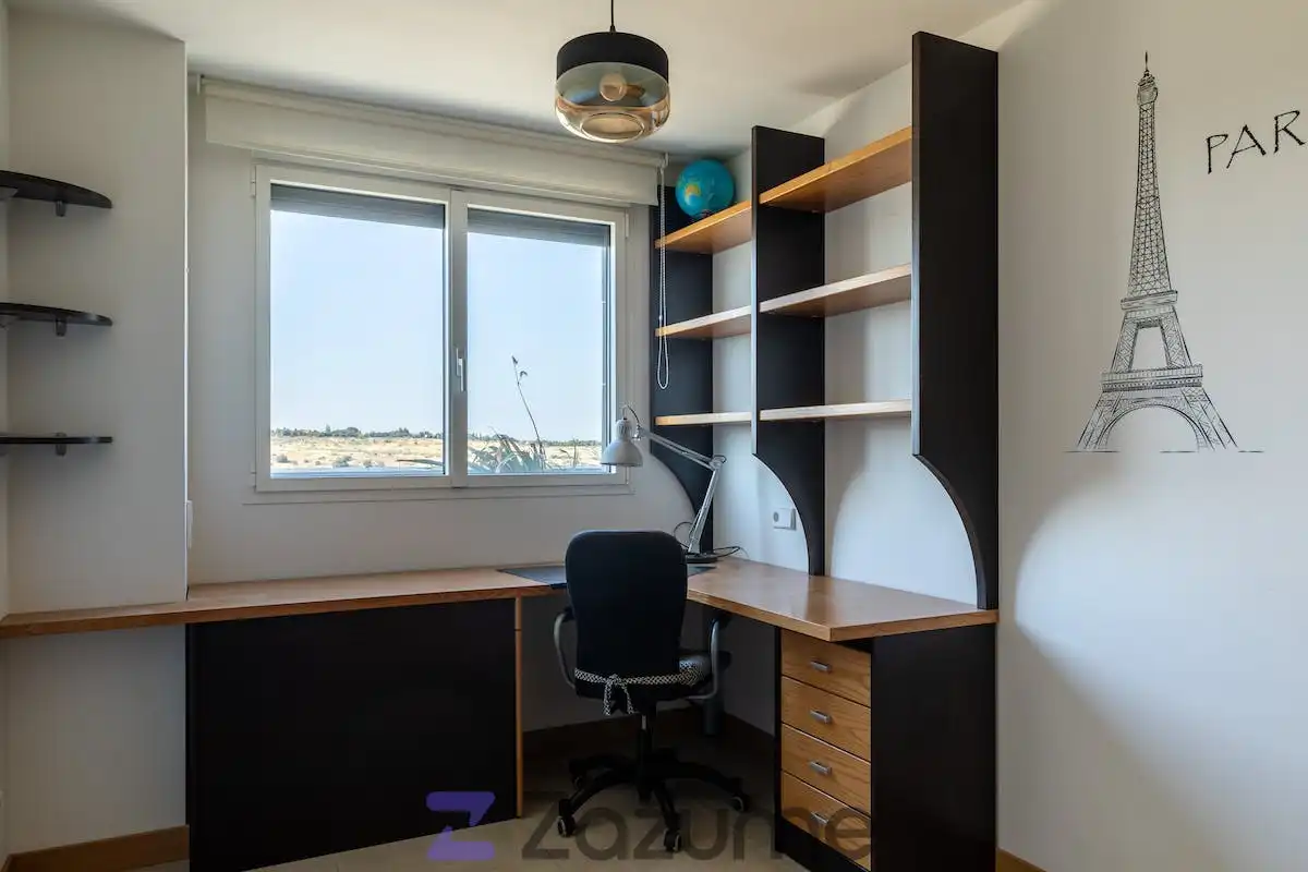 Flat for rent in Madrid  with Air Conditioner, Private garden and Terrace