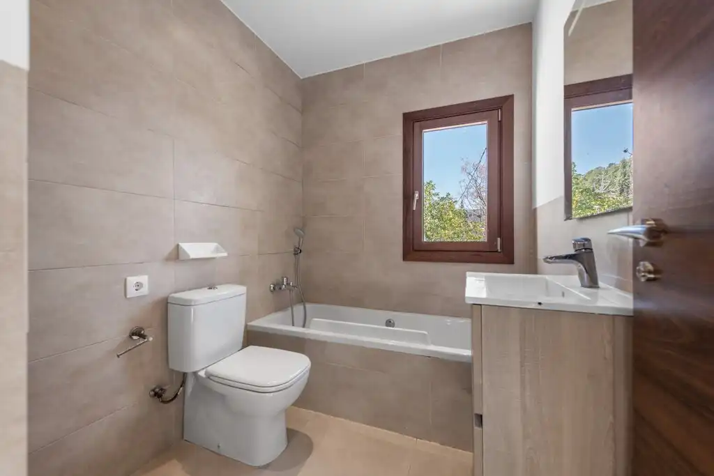 Baño de Finca rústica en venta en Calvià con Aire acondicionado, Calefacción y Balcón