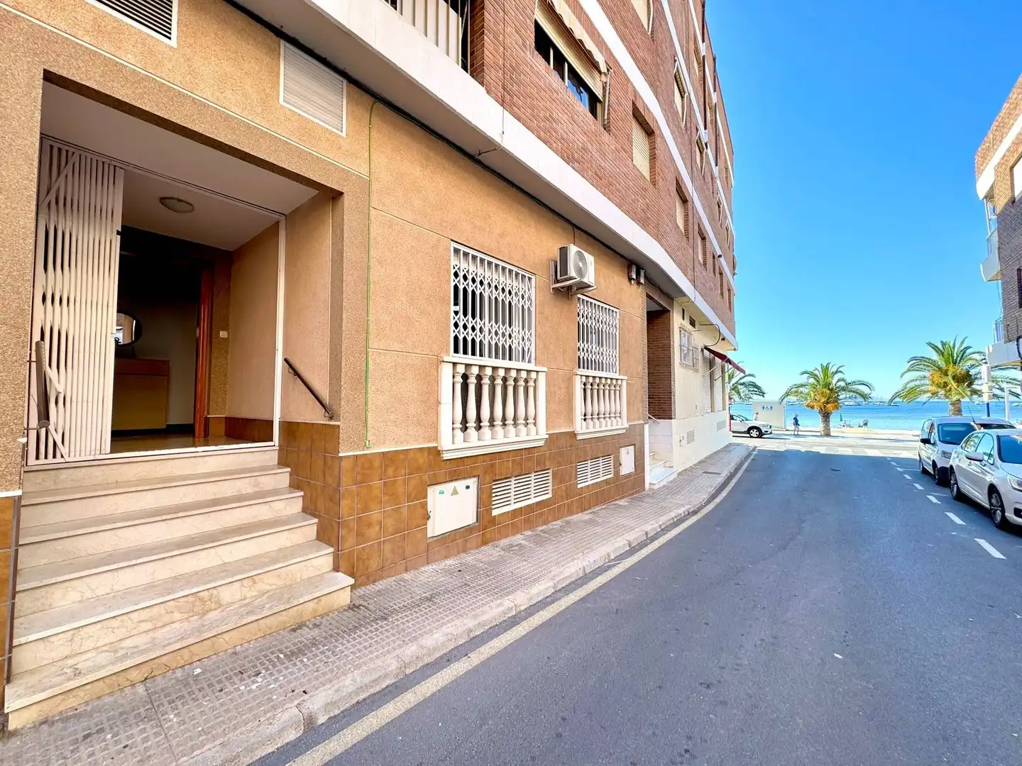 Vista exterior de Apartamento en venta en San Pedro del Pinatar con Aire acondicionado, Calefacción y Amueblado