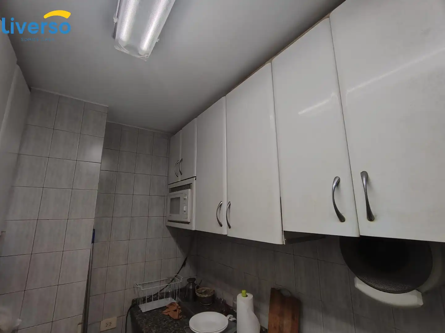 Cuina de Local en venda en Burgos amb Aire condicionat i Moblat