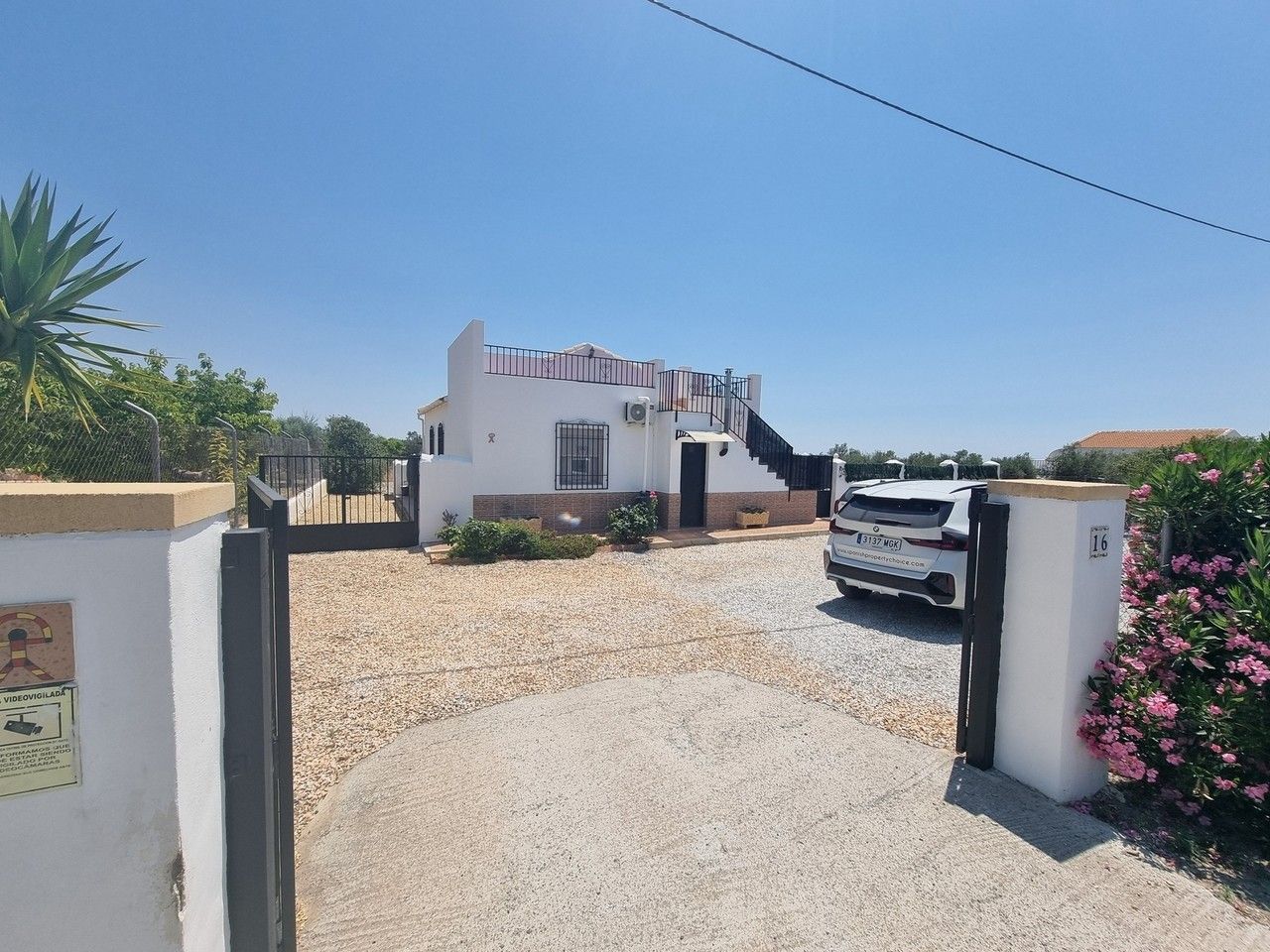 Vista exterior de Casa o xalet en venda en Oria amb Aire condicionat