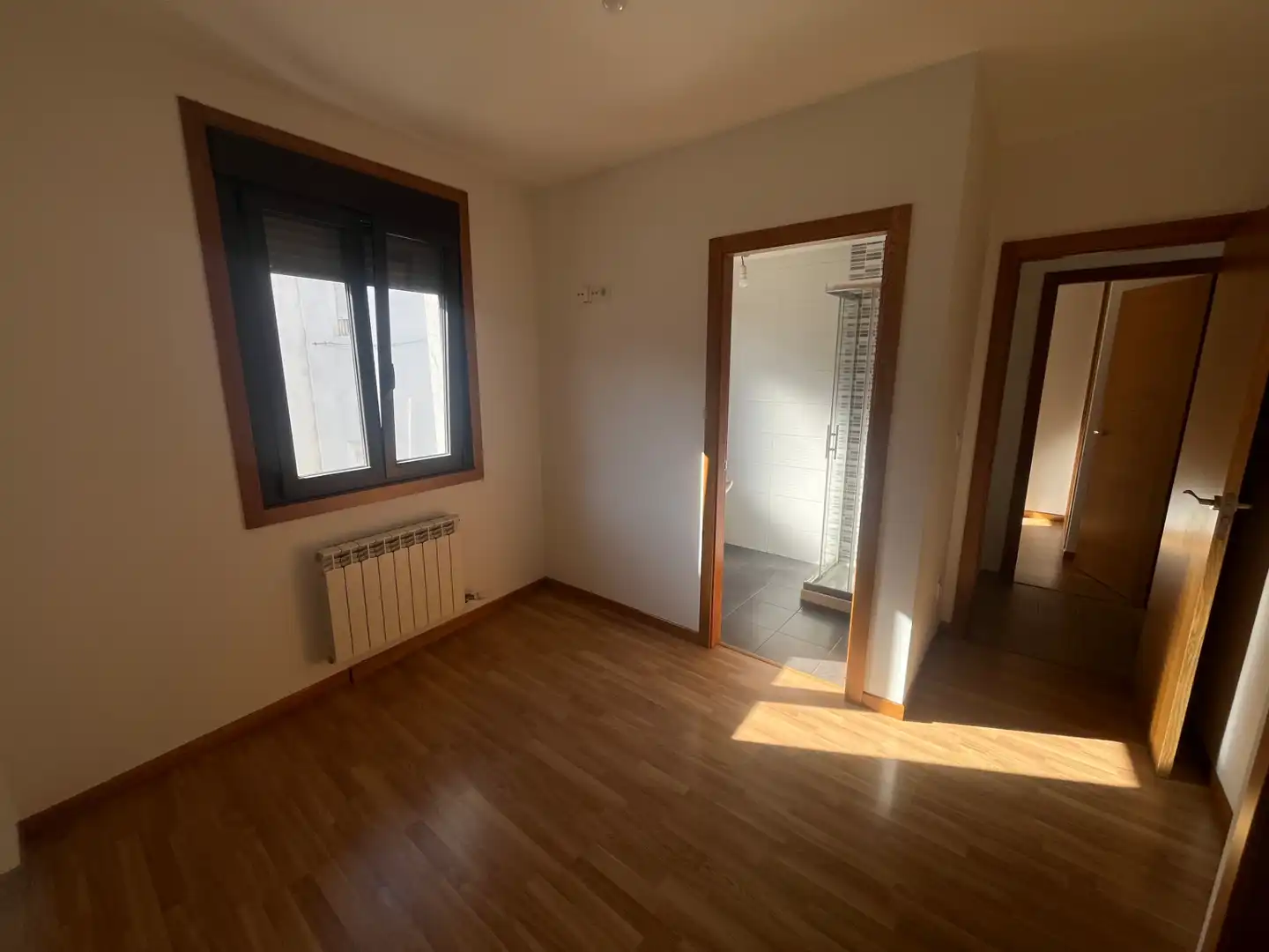 Bedroom of Flat for rent in Vigo   with Heating, Oven and Washing machine