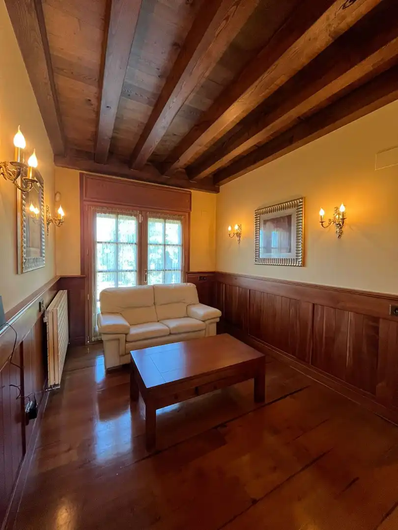 Sala de estar de Casa o chalet en venta en Noja con Calefacción, Trastero y Jacuzzi