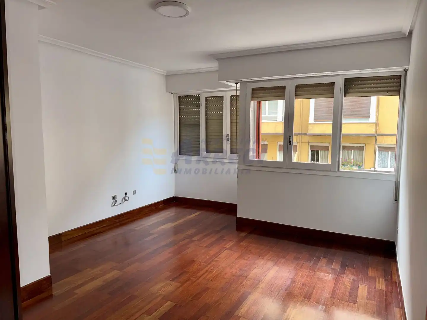 Bedroom of Flat for sale in Eibar