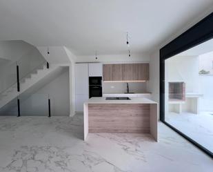 Kitchen of Single-family semi-detached for sale in Cambrils  with Air Conditioner, Heating and Private garden