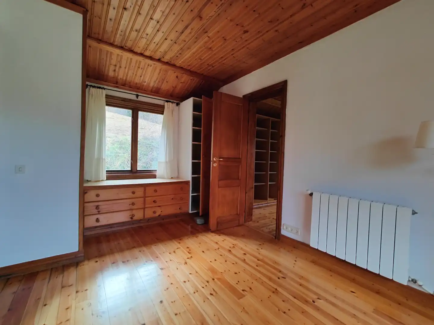 Dormitori de Casa o xalet en venda en Camprodon amb Jardí privat, Parquet i Terrassa