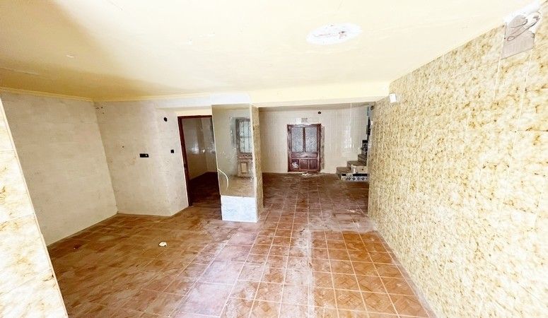 Single-family semi-detached for sale in Onil