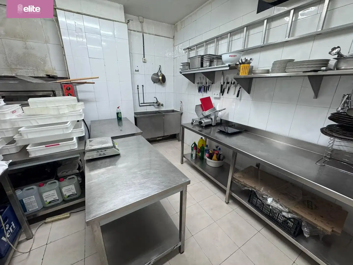 Cuina de Local de lloguer en Jerez de la Frontera