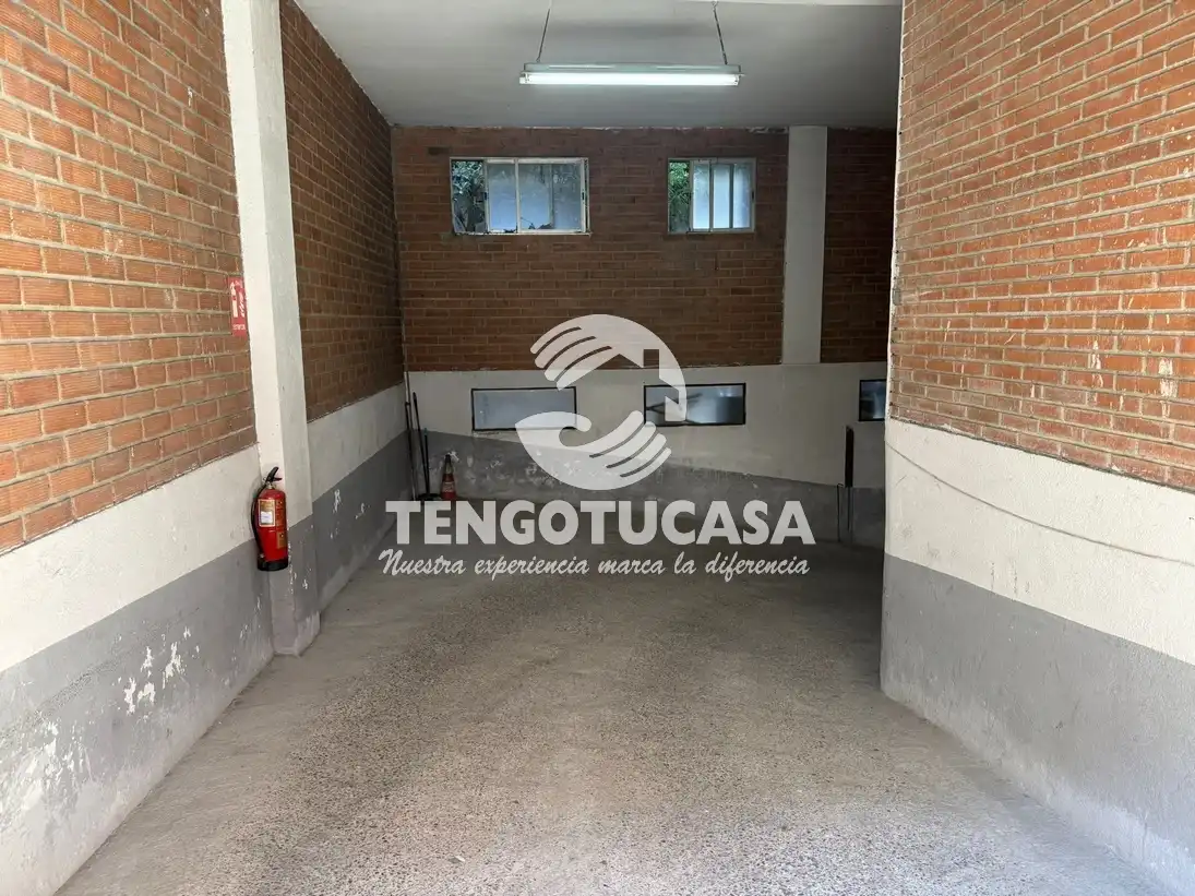 Aparcament de Garatge en venda en Madrid