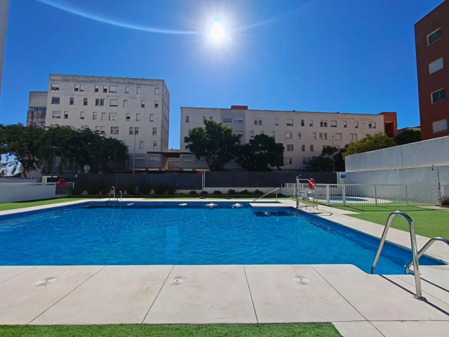 Attique avec piscine à louer à Casines, imagen 31
