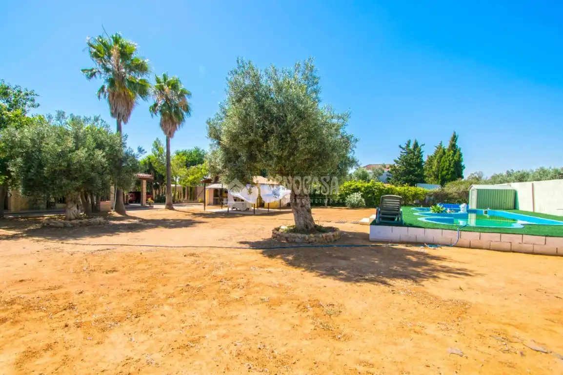 Vista exterior de Finca rústica en venta en Utrera con Aire acondicionado, Calefacción y Amueblado