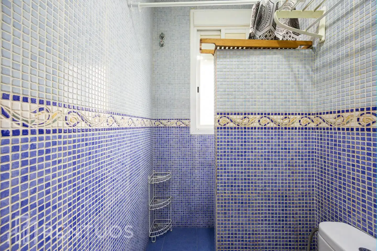 Baño de Estudio de alquiler en Madrid con Amueblado