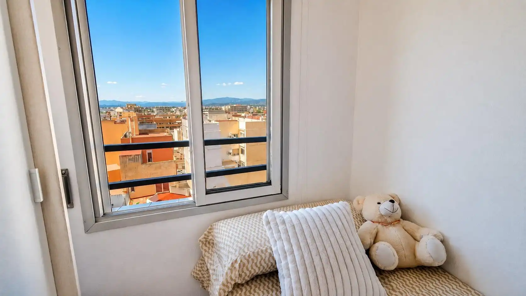 Balcony of Flat for sale in Paterna  with Air Conditioner and Balcony