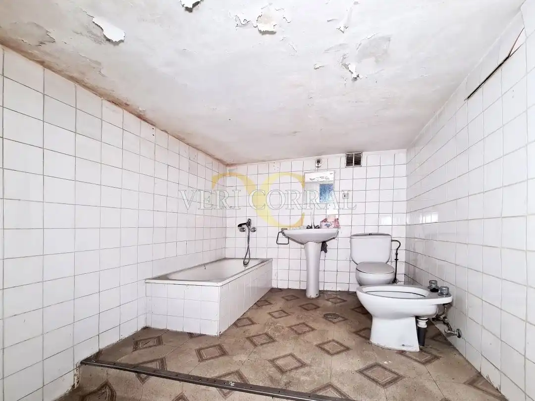 Business premises for sale in Avenida de la Constitución, imagen 19