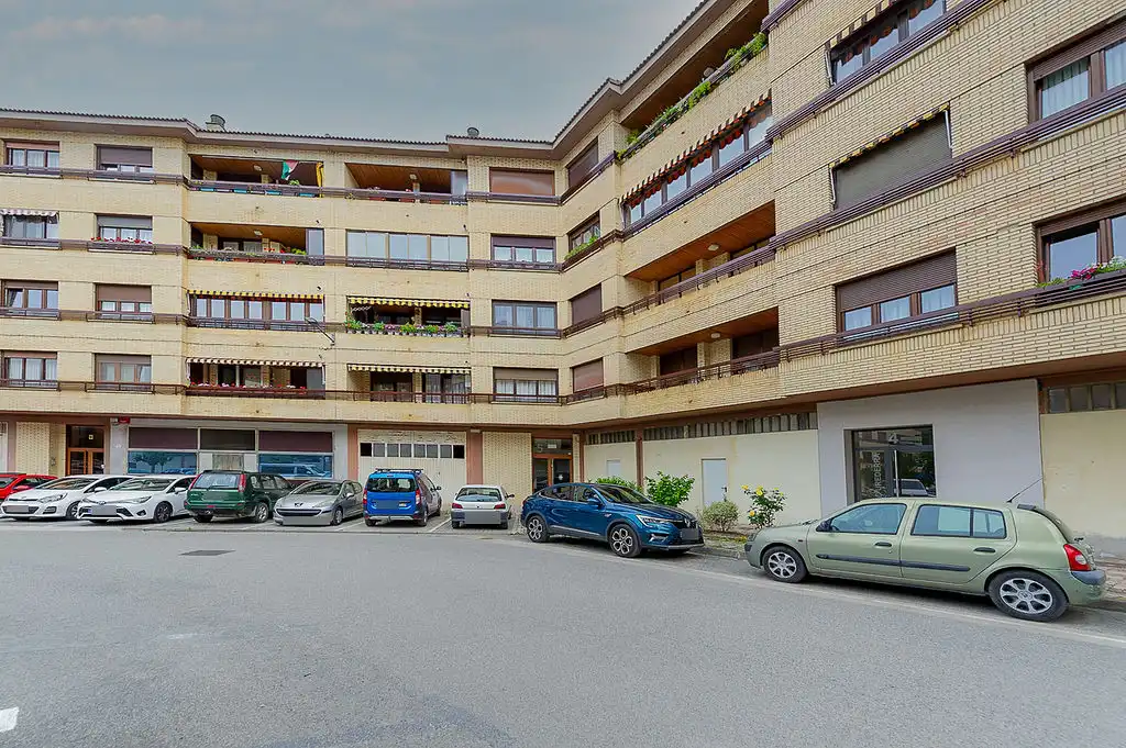 Vista exterior de Pis en venda en Estella / Lizarra