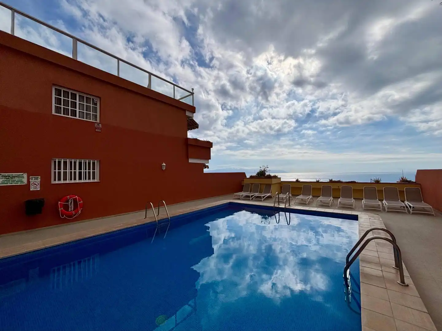 Piscina de Apartament de lloguer en Santiago del Teide amb Terrassa, Moblat i Balcó