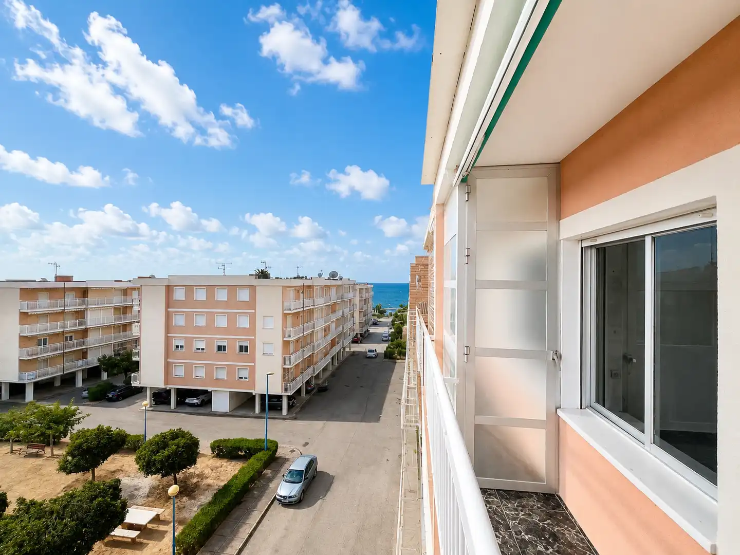 Vista exterior de Pis en venda en Orihuela amb Terrassa, Moblat i Balcó