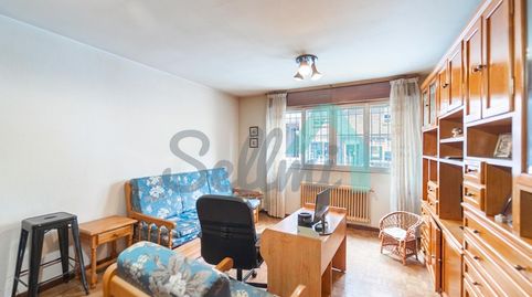 Foto 2 de Planta baixa en venda a Facetos, La Ería, Oviedo